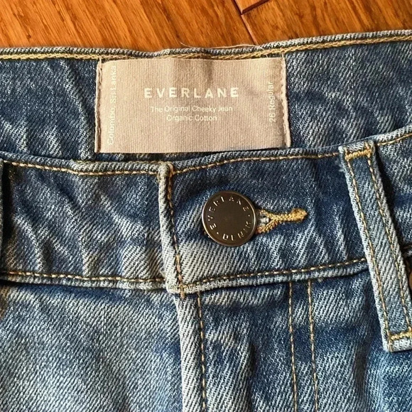 Everlane - the original cheeky jean - size 26R - great condition - light wash - Picture 2 of 7